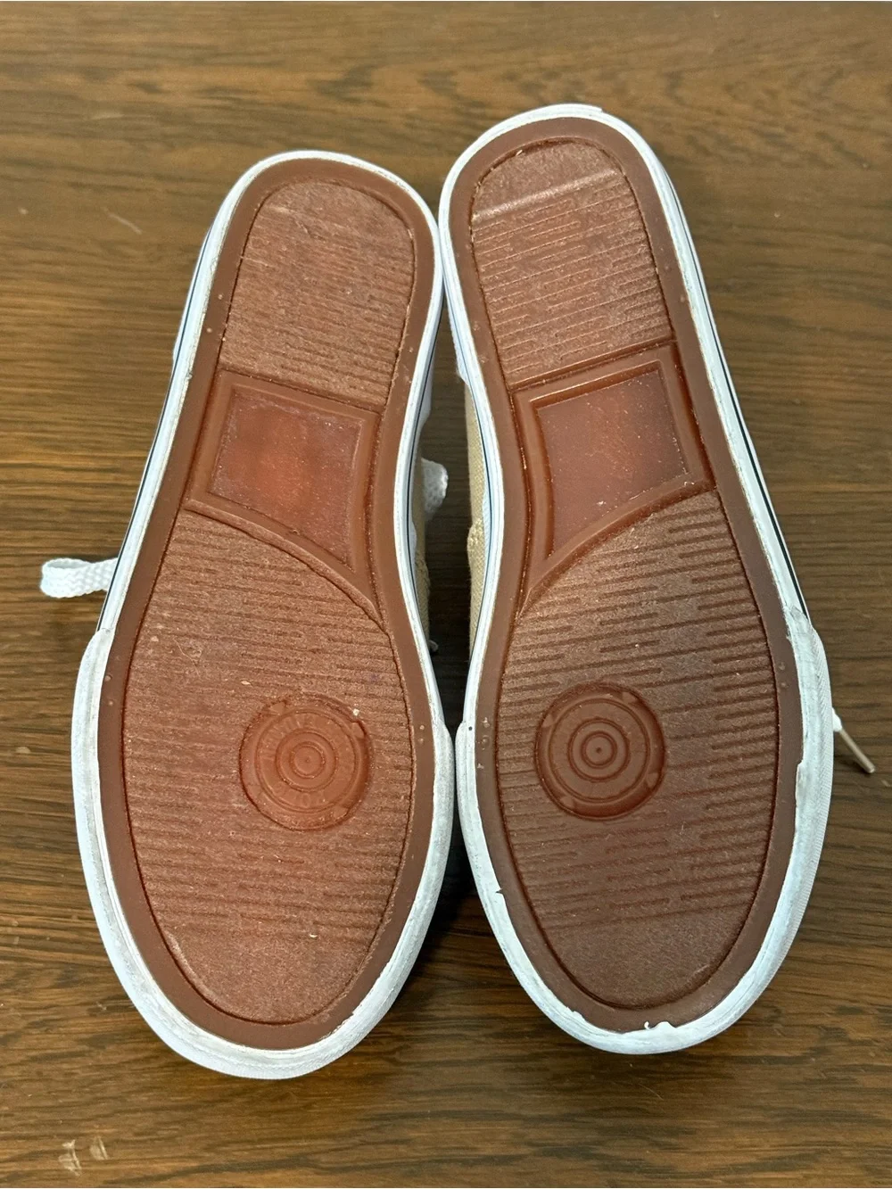 Boys Ralph Lauren Canvas Low-Top Sneakers in Beige with White Soles size 3